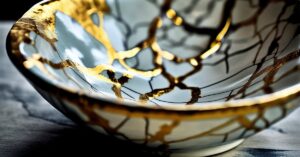 Kintsugi filozofia: Japońska sztuka naprawy wnętrza złotem